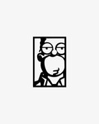 Cuadro de pared en MDF negro con silueta de padre de familia icónico, diseño minimalista calado de una sola pieza.