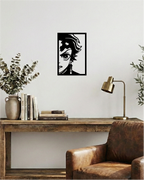 Decoración de oficina con estilo industrial, cuadro calado en madera negra de diseño sobrio inspirado en guerreros.