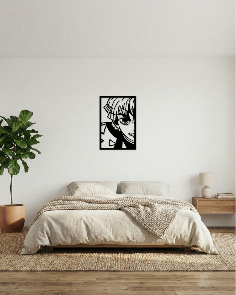 Cuadro decorativo calado instalado en dormitorio juvenil, diseño de guerrero del trueno en MDF negro con toque artístico.