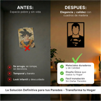 Comparativa de tamaño del cuadro del héroe de leyenda sobre un sofá, ideal para centros de entretenimiento y salones.